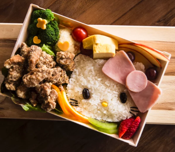 Hello Kitty Bento Box.