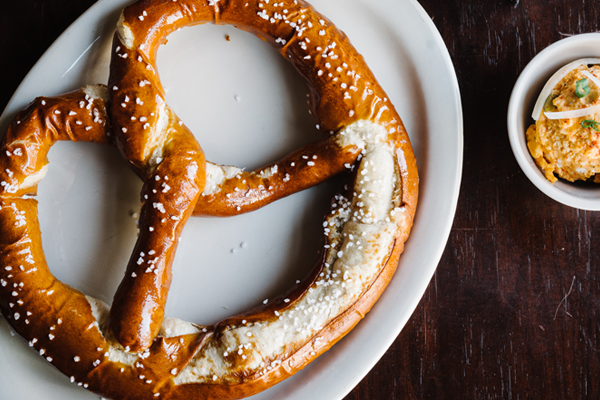 Der Biergarten - Pretzel