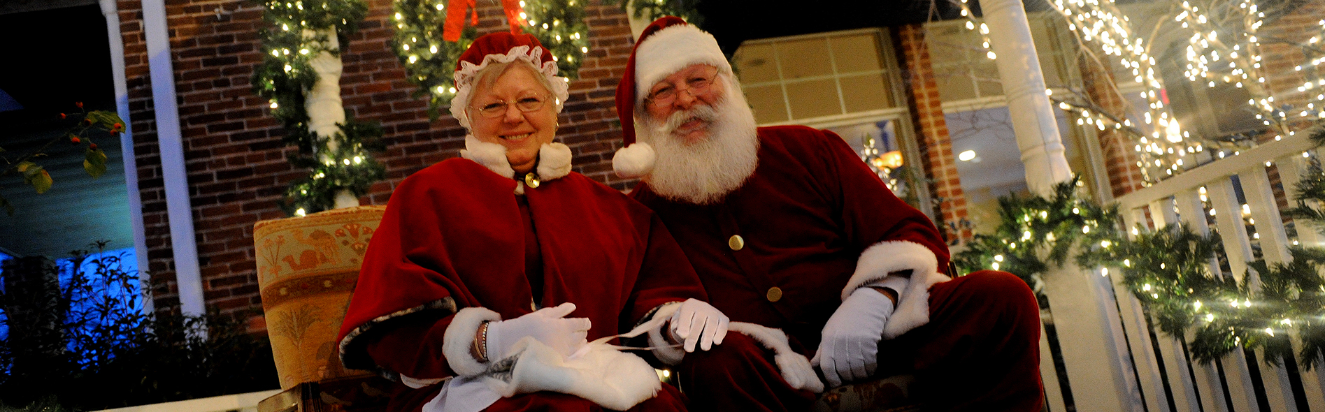 Alpharetta Christmas Tree Lighting December 2, 615pm