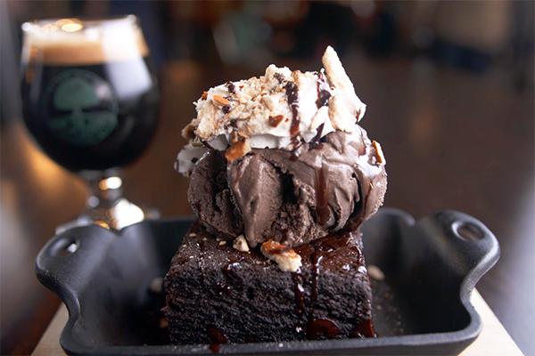 the brownie sundae at From the Earth Brewing