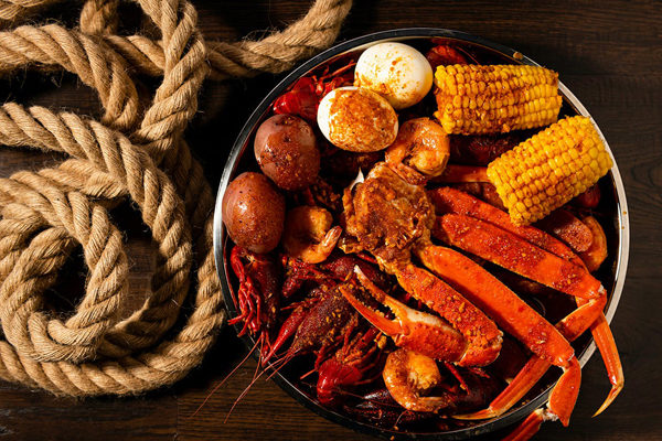 The Pirate's Boil - Seafood Boil | Photo: thepiratesboil.com | 2451 Cobb Pkwy SE Smyrna, GA 30080