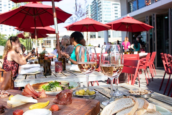 Gypsy Kitchen - Patio | Photo: Facebook/gypsykitchen