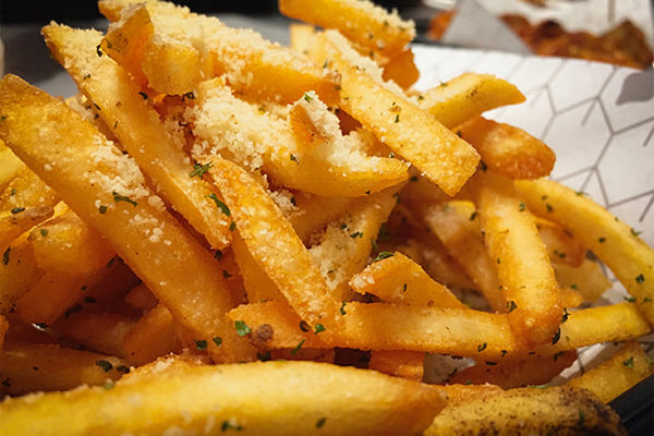 Whitehall Tavern - Fries | Photo: Facebook/Whitehall-Tavern-358492894182391