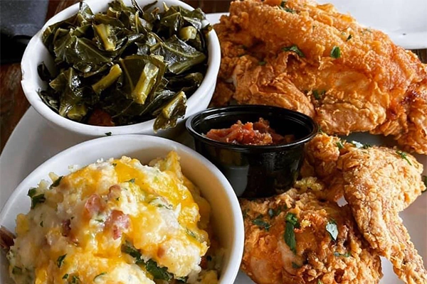 Juiceheads ATL, photo of healthy vegan food from one of the black-owned restaurants in Atlanta | Photo: Facebook/juiceheadsatl