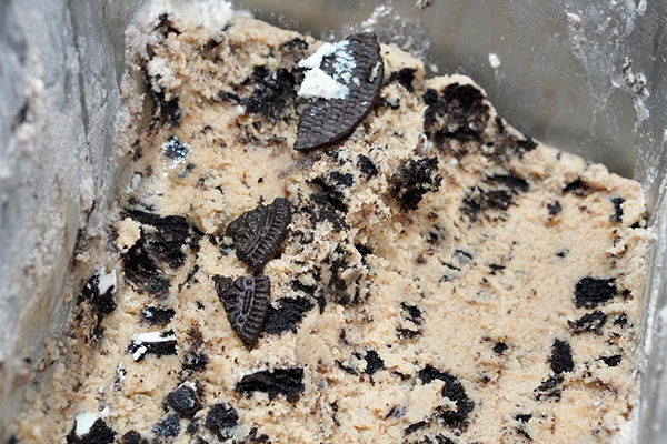 Batter Cookie Dough - Cookies and Cream Dough