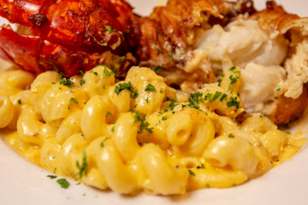 Big Oak Tavern - Lobster Mac and Cheese