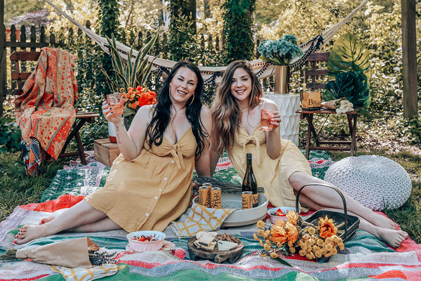 Backyard Picnic & Wine Tasting | Photo: https://chanelmovingforward.com