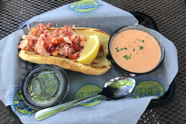 Steamhouse Lounge - Lobster Roll | Photo: Yelp
