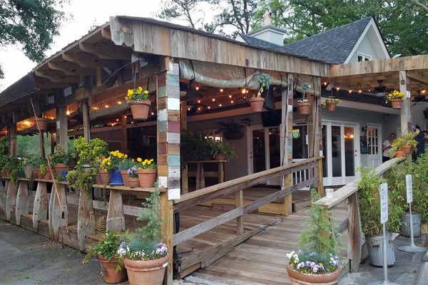 Treehouse Pub - Exterior | Photo: Facebook/treehousepubatlanta