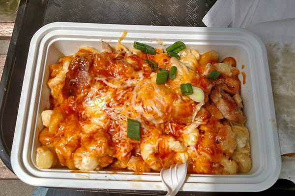 The Food Shoppe - BBQ Chicken Mac & Cheese | Photo: Yelp