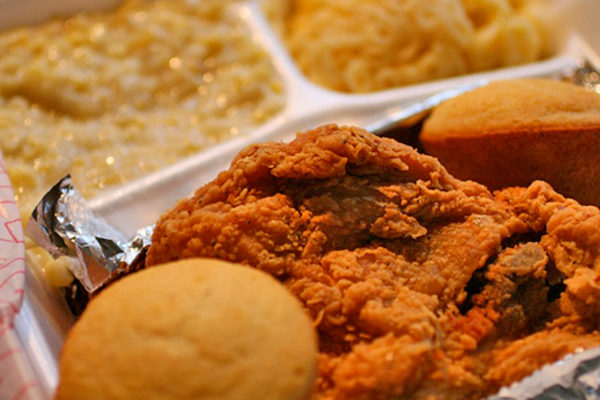 The Busy Bee Cafe - Fried Chicken | Photo: blissfulglutton.com