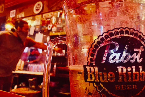 Moe's & Joes - PBR Pitcher | Photo: Facebook/moesnjoes