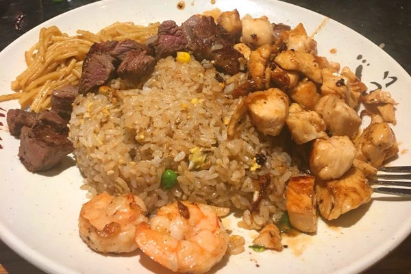 Taki Japanese Sushi & Hibachi - Hibachi | Photo: Yelp