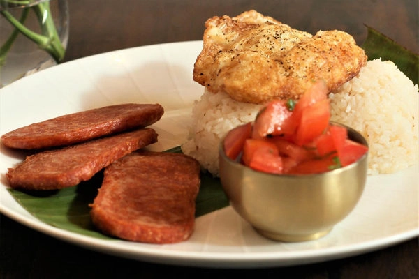 Estrellita - Spam Silog | Photo: estrellitafilipino.com