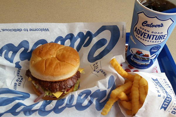 Culver's - Deluxe | Photo: Fastfoodsource.com
