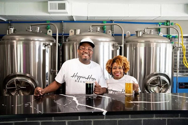 Hippin Hops Brewery's Owners Clarence and Donnica Boston | Photo: Instagram/hippinhopsbrewery