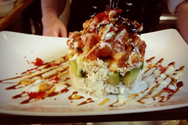 Flying Roll - Chopped Tuna Tartare Tower | Photo: Facebook/flyingsushiroll