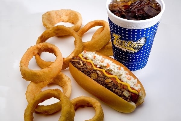 Zesto- Buckhead- Hot dog and onion rings | Photo: Yelp.com 