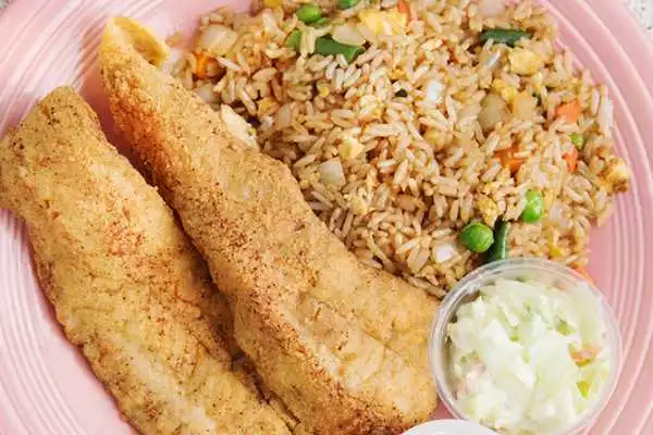 East Point Fish & Wings- Fish and rice | Photo: Doordash.com