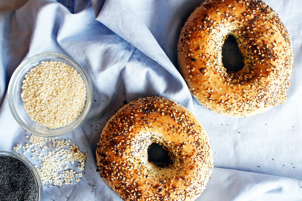 Corner Cafe - Bagels | Photo: Facebook/buckheadlife