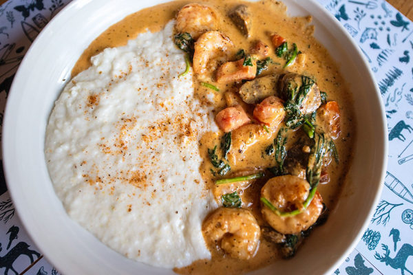 Big Sky Kitchen - Shrimp & Grits | Photo: Facebook/bigskykitchen