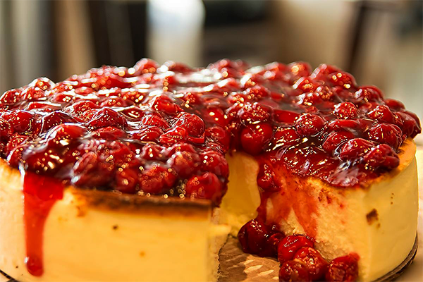 Cheesecake with cherries on top