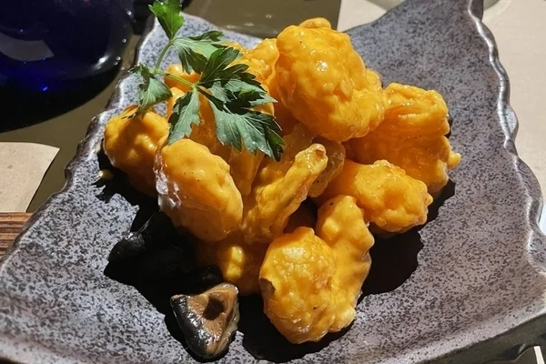 Umi - Rock Shrimp Tempura | Photo: Yelp/Umi