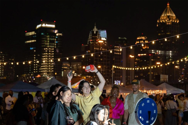 Photo: Midnight Market