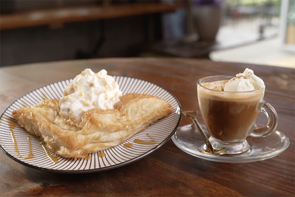 Danish and latte from Jpresso in Hapeville